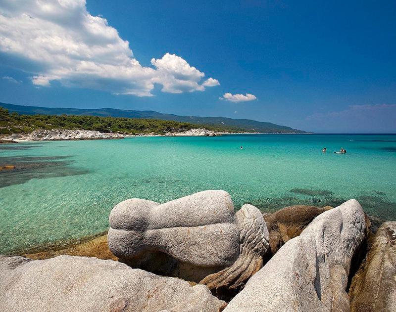 Kyrana Apartments Paliouri Bagian luar foto